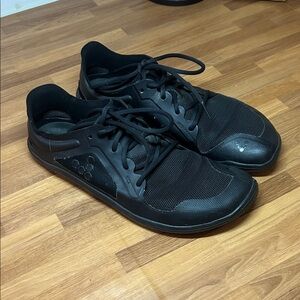 Women's Vivo Barefoot Primus lite